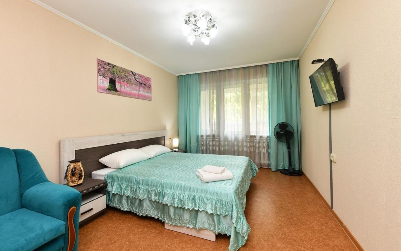 Апартаменты 11-Й Микрорайон, 4 Almaty Eksteriør billede